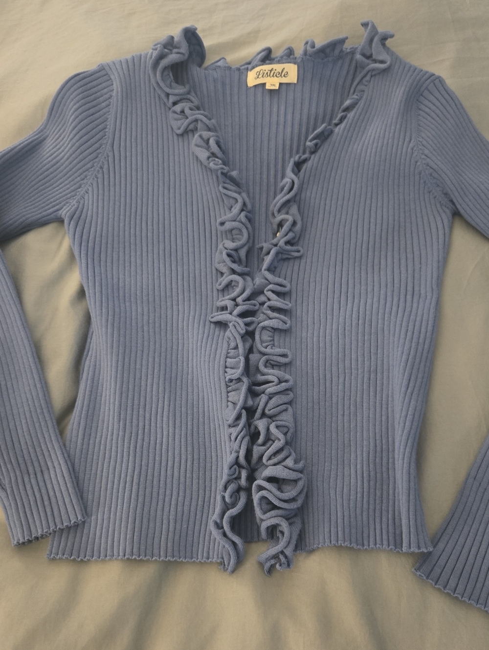 Listicle Ruffled Ribbed Cardigan in Dusty Blue
